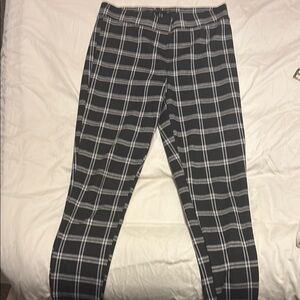 Women’s Black and White Plaid Pants